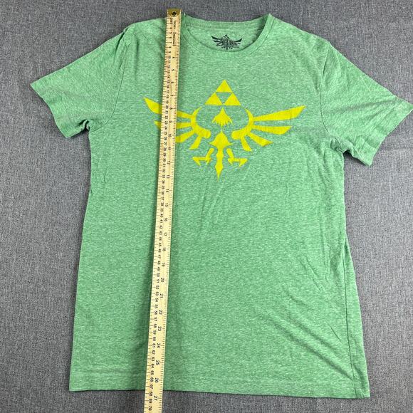 Legend Of Zelda T Shirt Small Green Skyward Sword Nintendo Retro - Picture 8 of 8